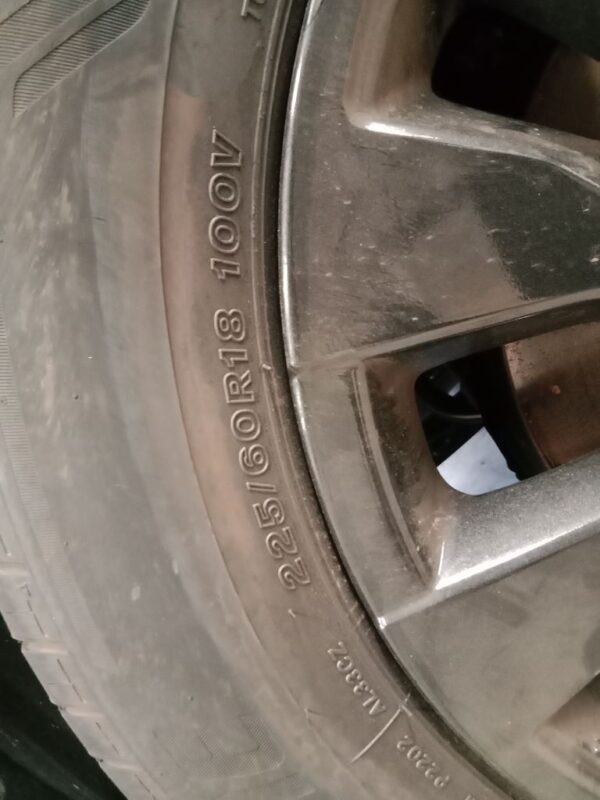 P5154 - Subaru outback 2023 Grey Wrecking - Image 5