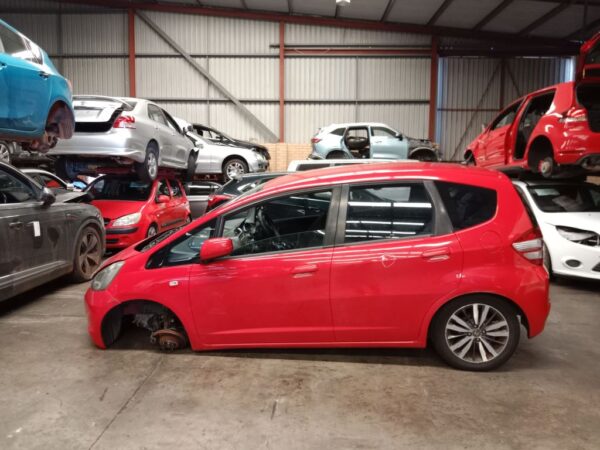 P5155 - Honda jazz 2010 Red Wrecking - Image 11