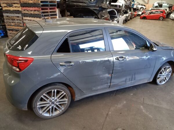 P5156 - Kia Rio 2022 Grey Wrecking - Image 10