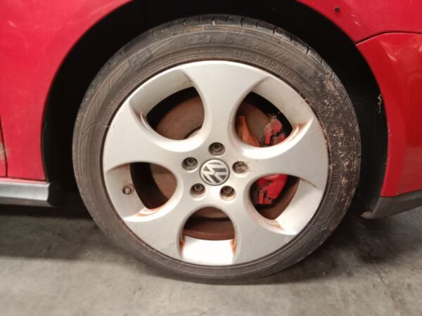 P5158 - Volkswagen golf GTI 2005 Red Wrecking - Image 7