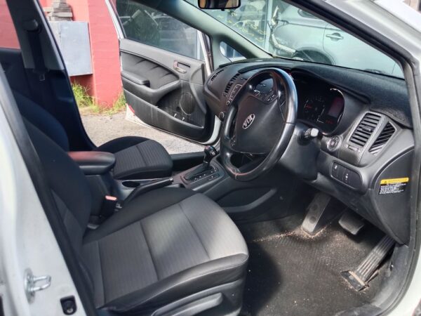 P5161 - Kia Cerato 2013 White Wrecking - Image 6
