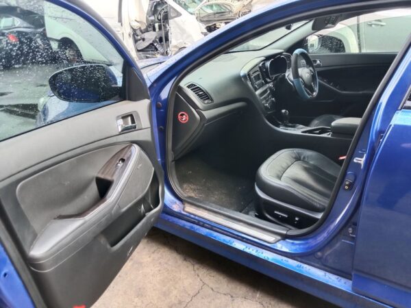 P5163 - Kia optima 2012 Blue Wrecking - Image 4