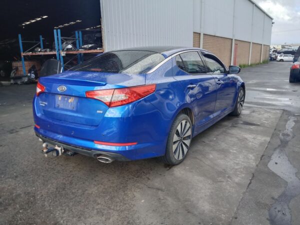 P5163 - Kia optima 2012 Blue Wrecking - Image 11