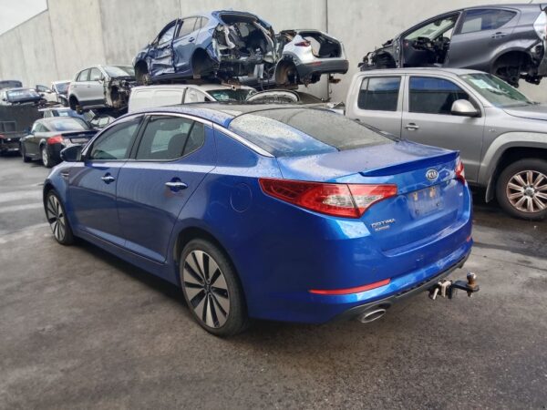 P5163 - Kia optima 2012 Blue Wrecking - Image 13