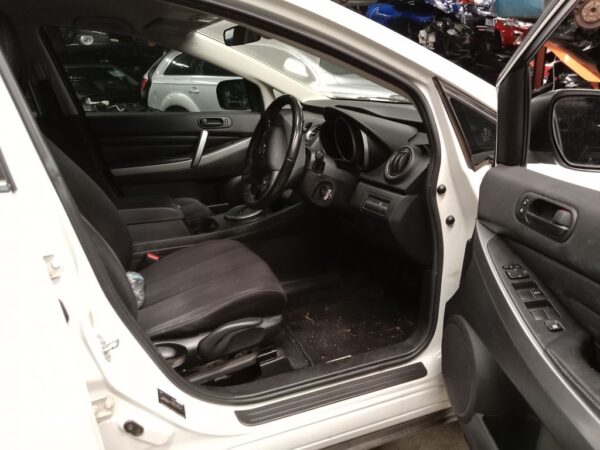 P5164 - Mazda CX-7 2011 White Wrecking - Image 6