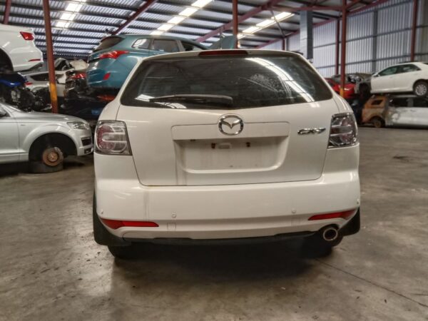 P5164 - Mazda CX-7 2011 White Wrecking - Image 11