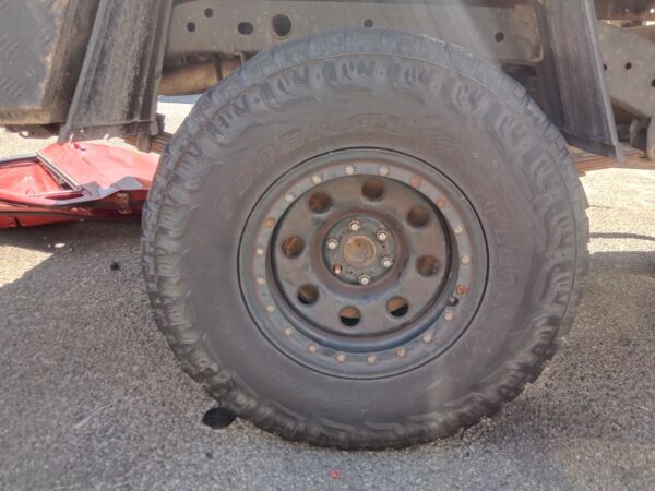 P5168 - Nissan Navara 2014 White Wrecking - Image 7