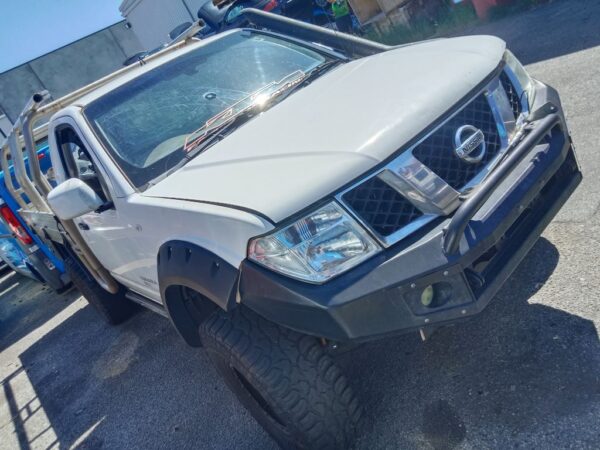P5168 - Nissan Navara 2014 White Wrecking - Image 12