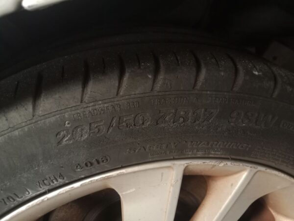 P5169 - BMW 120i 1 SERIES 2006 Silver Wrecking - Image 10