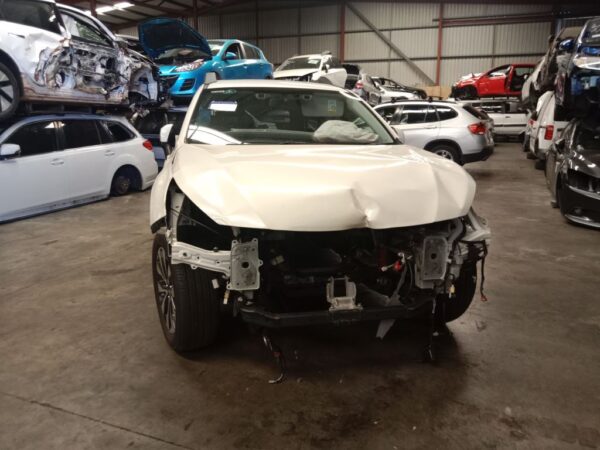 P5171 - Subaru outback 2015 White Wrecking