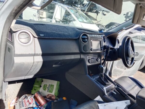 P5174 - Volkswagen Amarok 2013 Silver Wrecking - Image 3