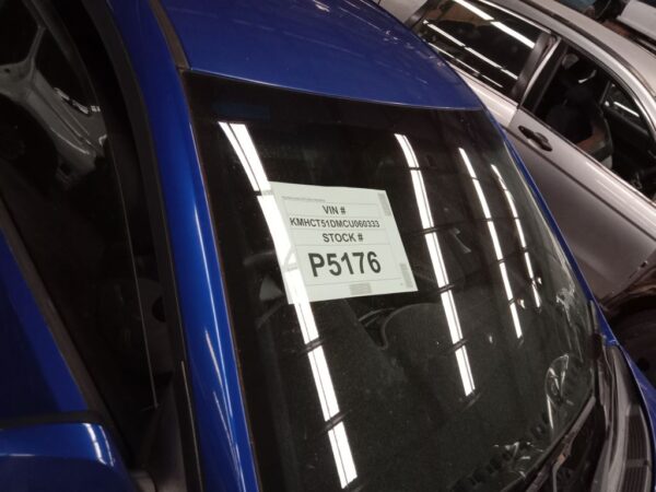 P5176 - Hyundai accent 2012 Blue Wrecking - Image 7