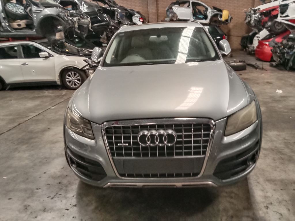 P5177 - Audi Q5 2010 Grey Wrecking