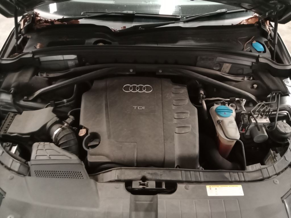 P5177 - Audi Q5 2010 Grey Wrecking - Image 16