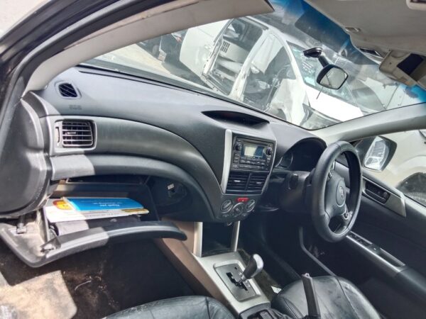 P5178 - Subaru Forester 2012 Grey Wrecking - Image 8