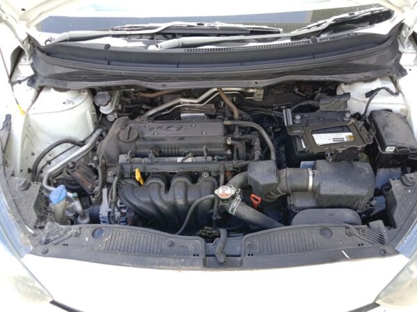P5179 - Hyundai i20 2015 White Wrecking - Image 16