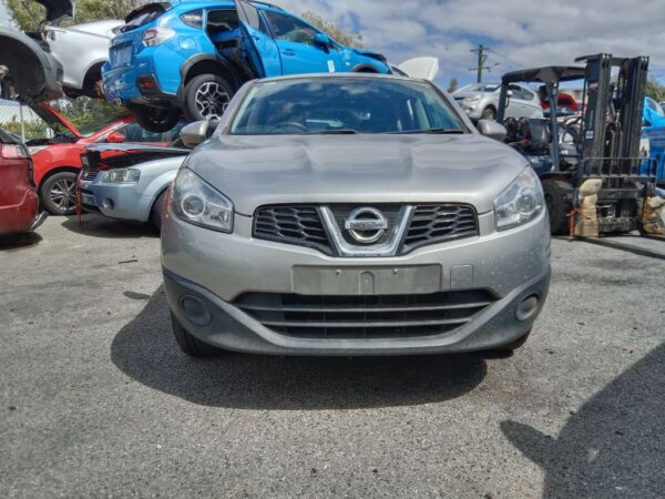 P5181 - Nissan Dualis 2011 Silver Wrecking