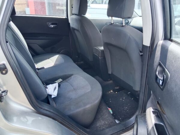 P5181 - Nissan Dualis 2011 Silver Wrecking - Image 6