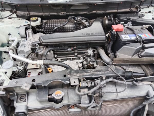 P5182 - Nissan X trail 2014 White Wrecking - Image 2
