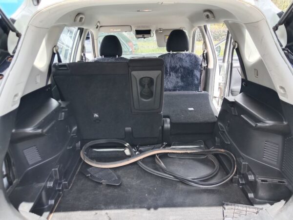 P5182 - Nissan X trail 2014 White Wrecking - Image 3