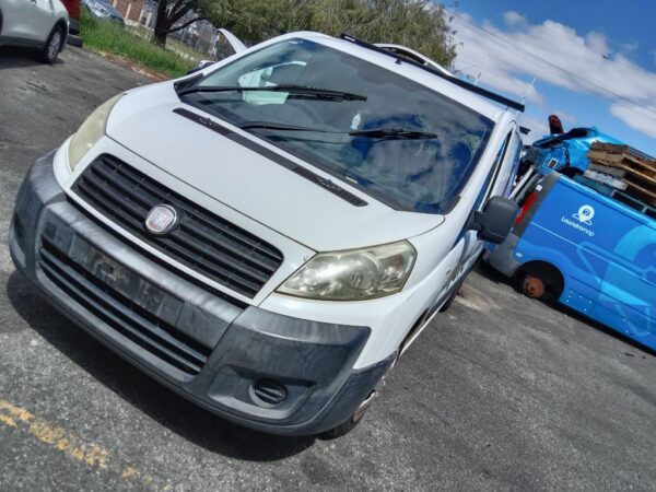 P5183 - Fiat scudo 2010 White Wrecking - Image 14