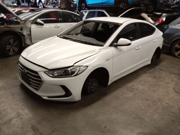 P5184 - Hyundai Elantra 2016 White Wrecking - Image 12