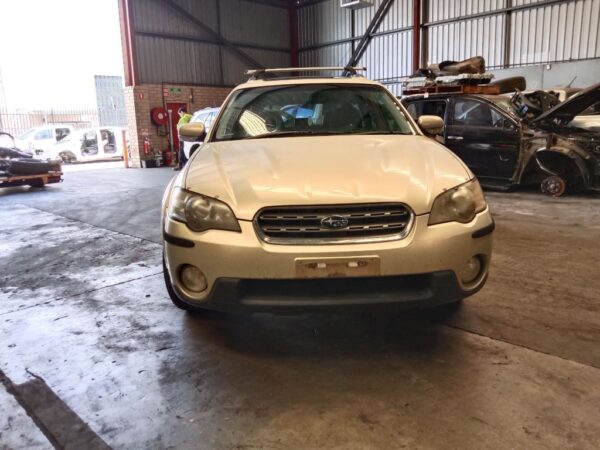 P5187 - Subaru outback 2004 Gold Wrecking