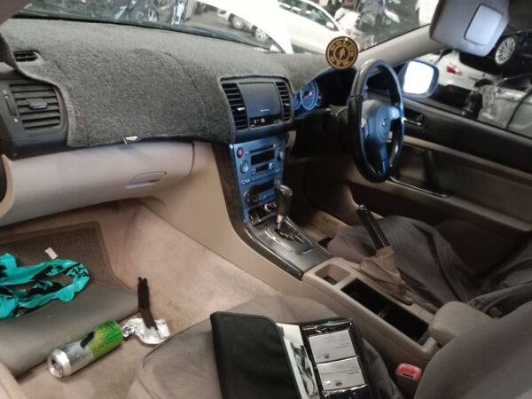 P5187 - Subaru outback 2004 Gold Wrecking - Image 2