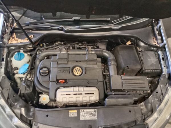P5188 - Volkswagen golf TSI 2010 Grey Wrecking - Image 2