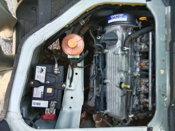 P5189 - Suzuki APV 2009 White Wrecking - Image 2