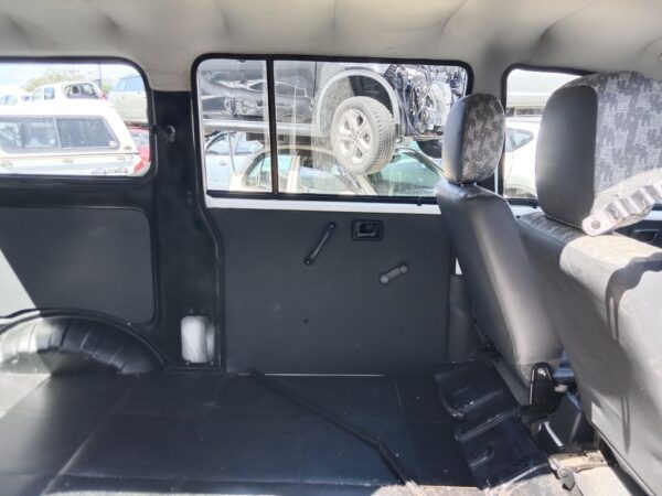 P5189 - Suzuki APV 2009 White Wrecking - Image 6