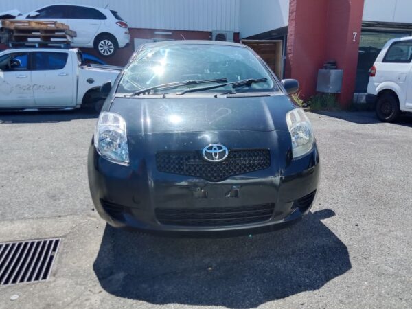 P5190 - Toyota Yaris 2008 Black Wrecking