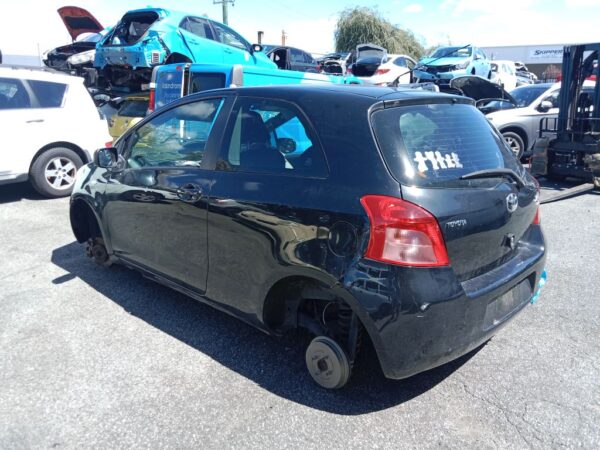 P5190 - Toyota Yaris 2008 Black Wrecking - Image 11