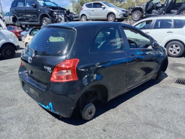 P5190 - Toyota Yaris 2008 Black Wrecking - Image 13