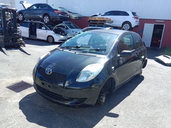 P5190 - Toyota Yaris 2008 Black Wrecking - Image 16