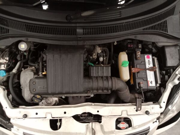 P5192 - Suzuki Swift 2008 White Wrecking - Image 2
