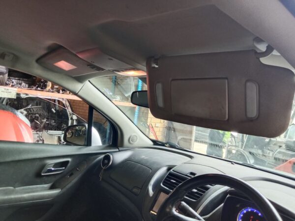 P5193 - Holden Trax 2014 Silver Wrecking - Image 6