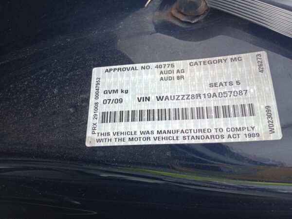 P5194 - Audi Q5 2009 Blue Wrecking - Image 13