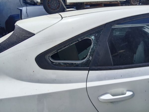 P5199 - Kia Cerato 2021 White Wrecking - Image 11