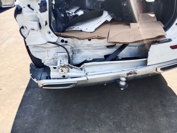 P5201 - Mitsubishi outlander 2022 White Wrecking - Image 8