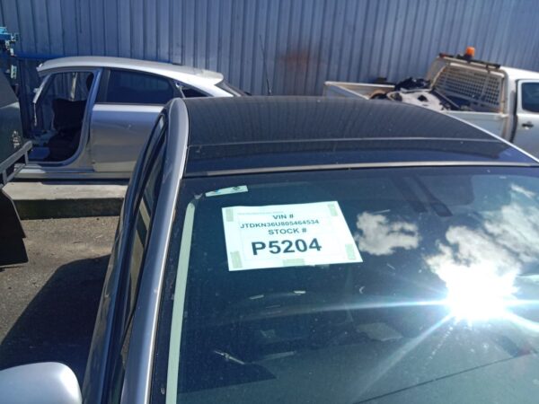 P5204 - Toyota Prius Hybrid 2013 Silver Wrecking - Image 8