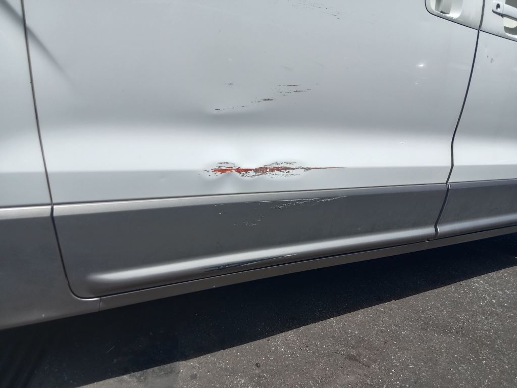 P5206 - Hyundai IMAX 2013 White Wrecking - Image 2