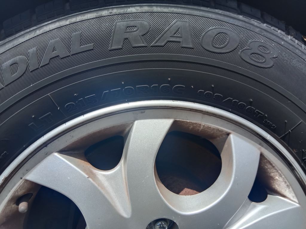 P5206 - Hyundai IMAX 2013 White Wrecking - Image 7