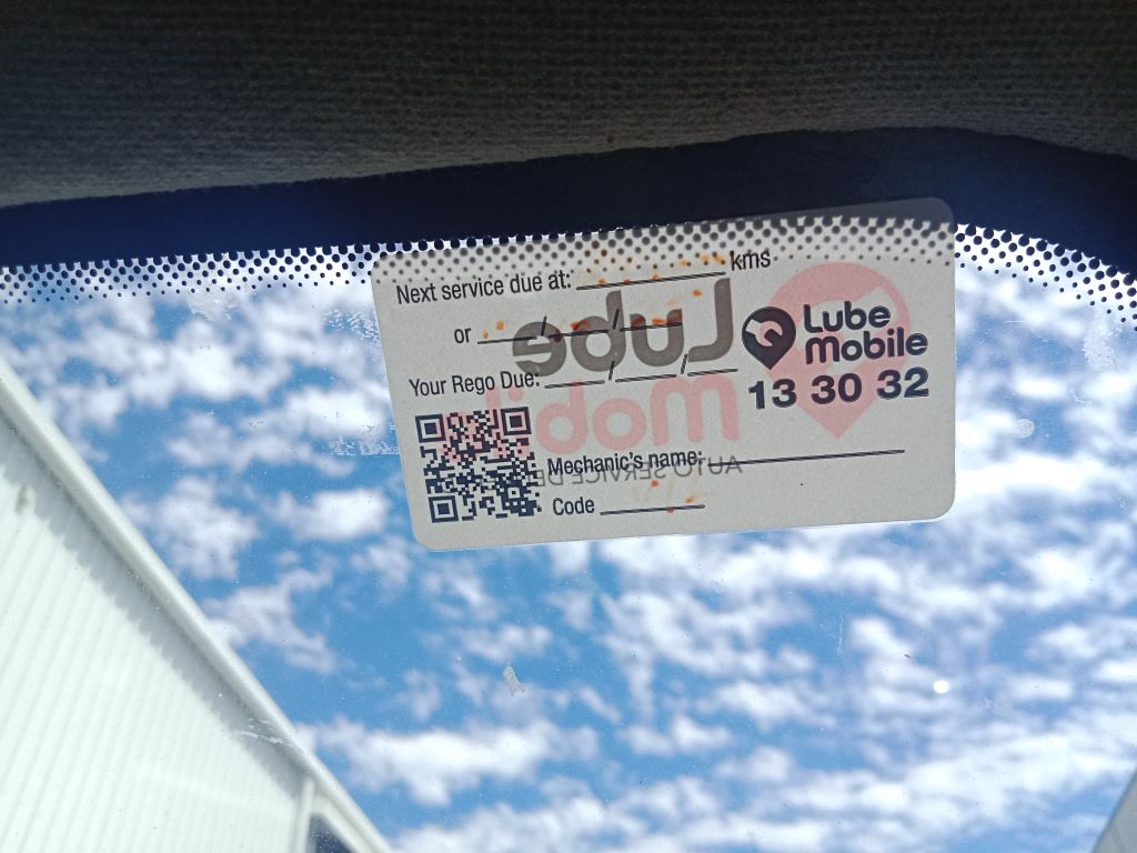 P5206 - Hyundai IMAX 2013 White Wrecking - Image 11