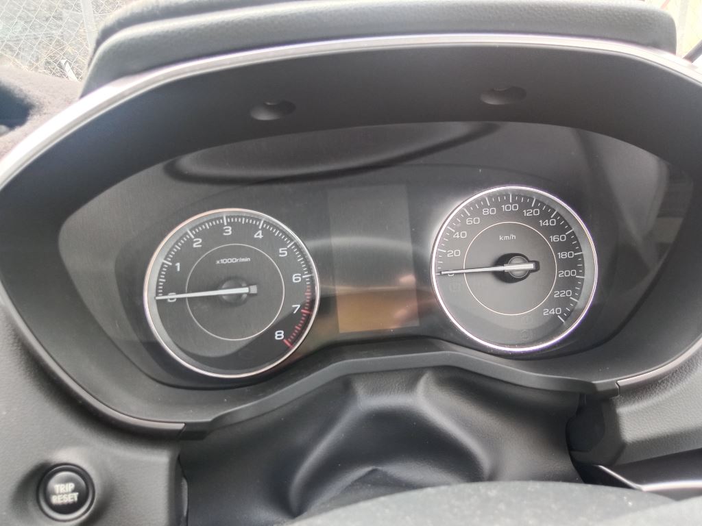 P5211 - Subaru Impreza 2017 White Wrecking - Image 4