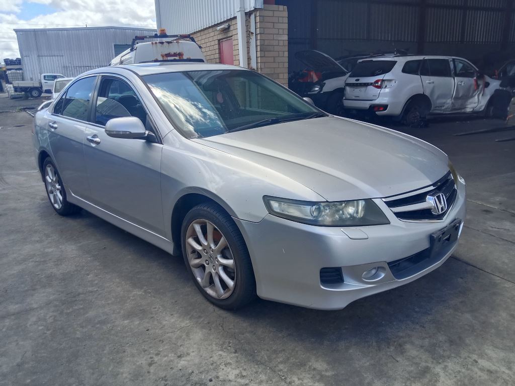 P5214 - Honda Accord Euro 2008 Silver Wrecking - Image 14