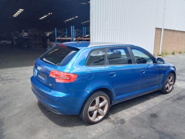 P5215 - Audi A3 2009 Blue Wrecking - Image 10