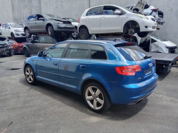 P5215 - Audi A3 2009 Blue Wrecking - Image 13