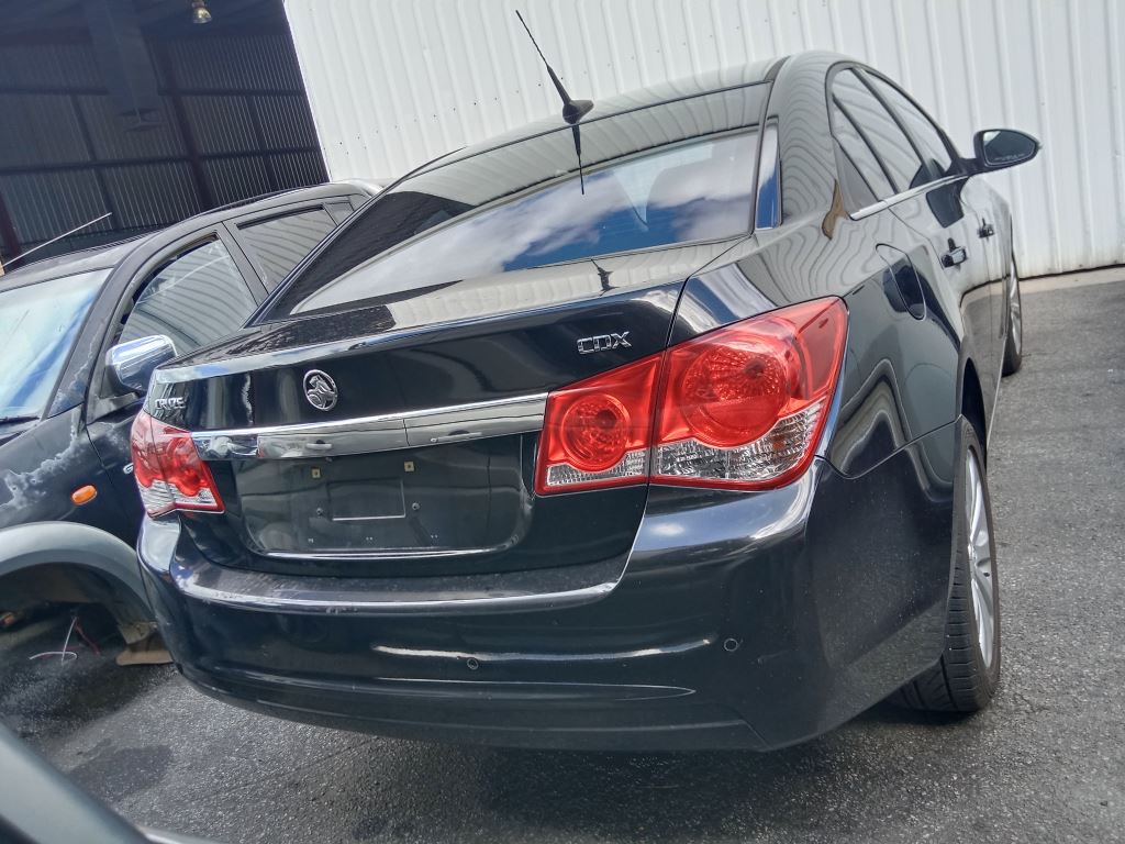 P5222 - Holden Cruze 2016 Black Wrecking - Image 15