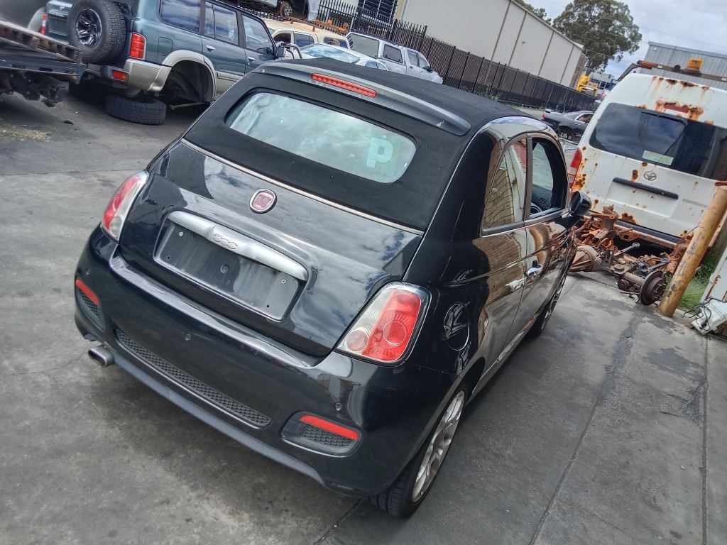 P5232 - Fiat 500 2014 Black Wrecking - Image 11
